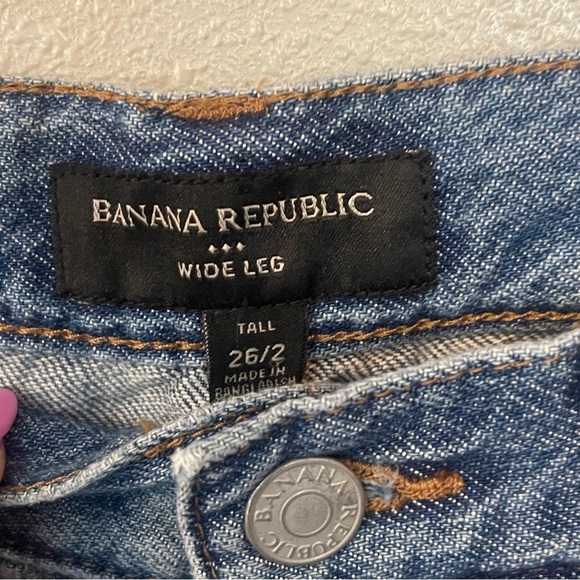 Banana republic high rise wide leg authentic wash jeans. Size 26/2 Tall classic - Picture 7 of 7
